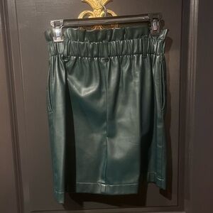 ZARA Elegant Green Faux Leather Skirt With Paper Bag Type Waist